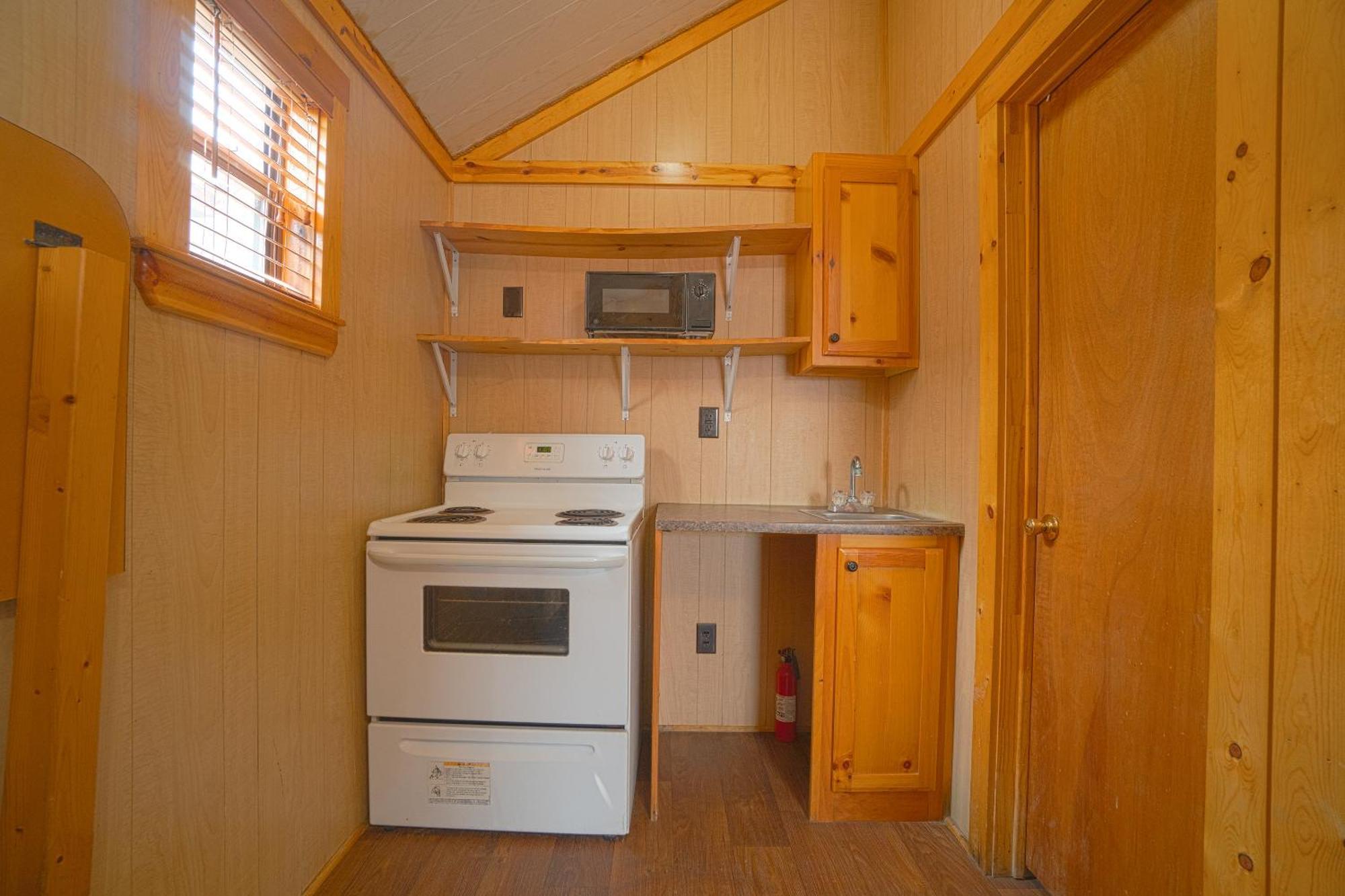 Tilden Grand Eagle Ford Lodge & Rv Park מראה חיצוני תמונה