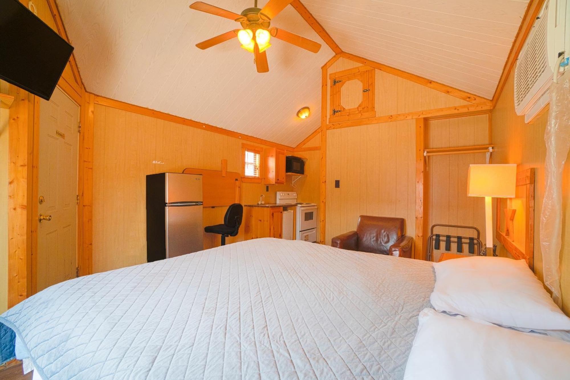 Tilden Grand Eagle Ford Lodge & Rv Park מראה חיצוני תמונה