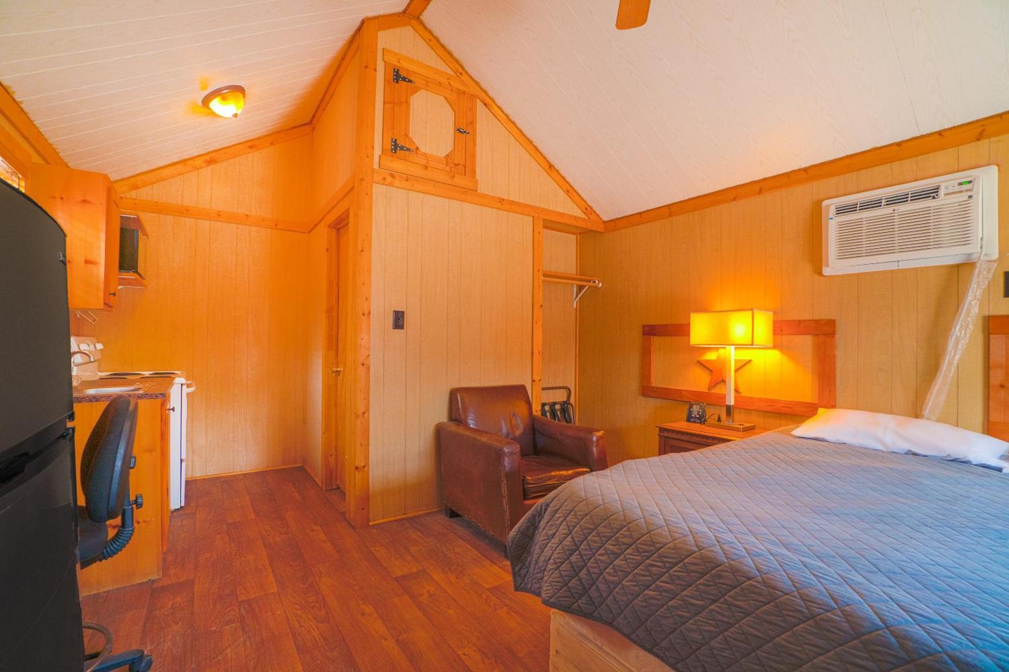 Tilden Grand Eagle Ford Lodge & Rv Park מראה חיצוני תמונה