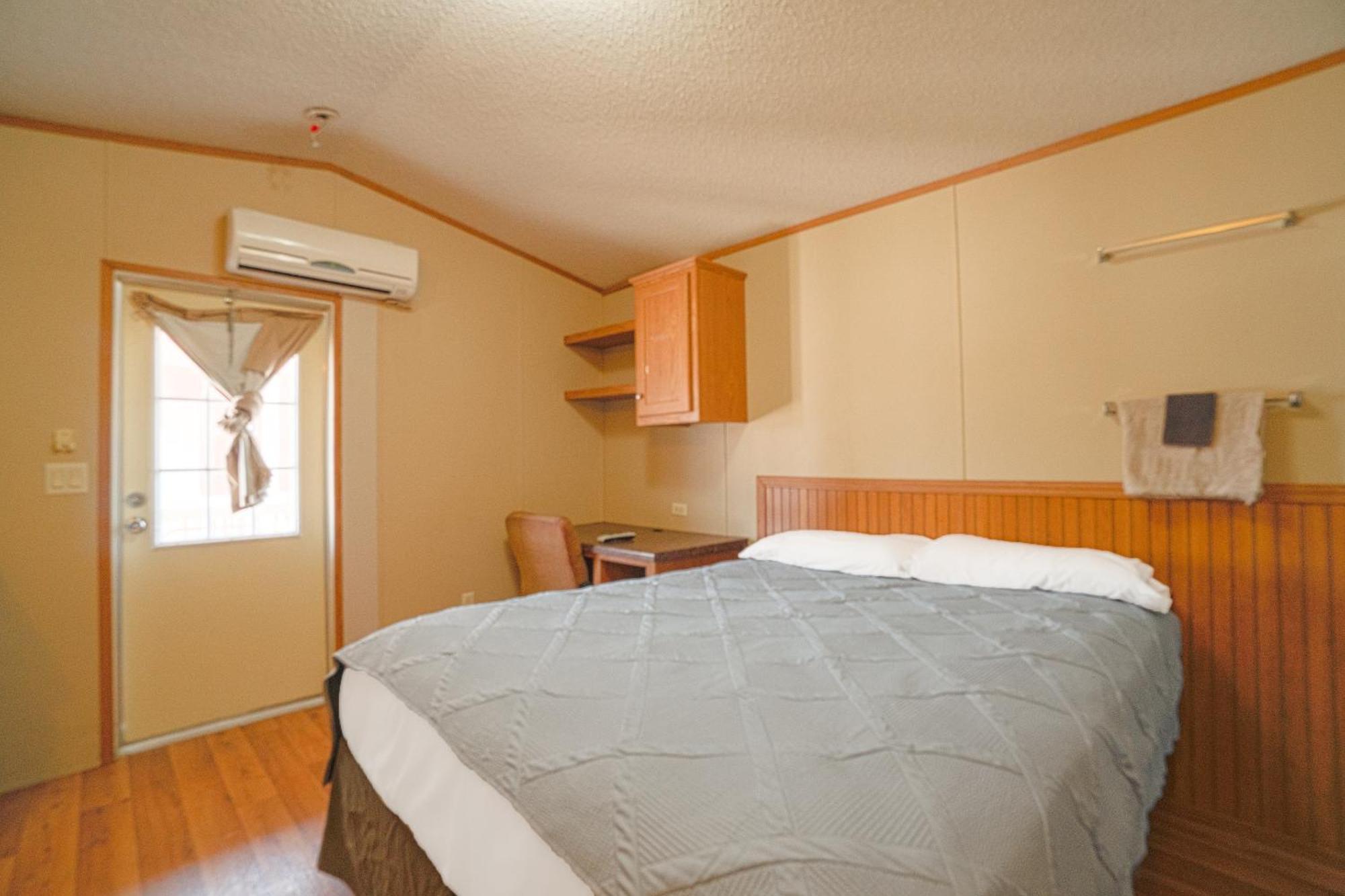 Tilden Grand Eagle Ford Lodge & Rv Park מראה חיצוני תמונה