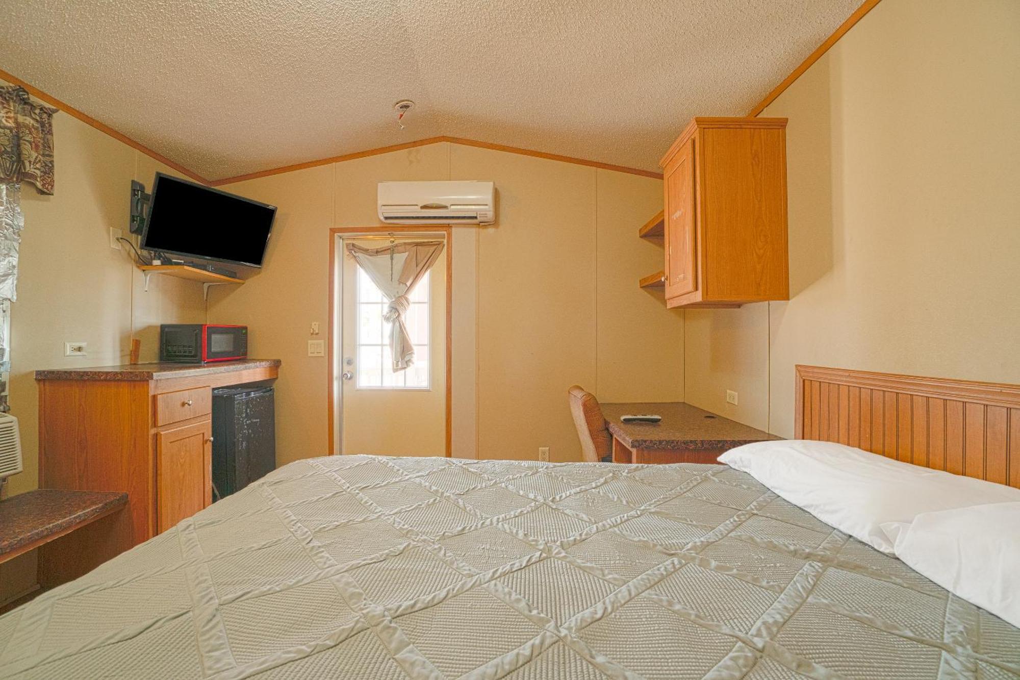 Tilden Grand Eagle Ford Lodge & Rv Park מראה חיצוני תמונה