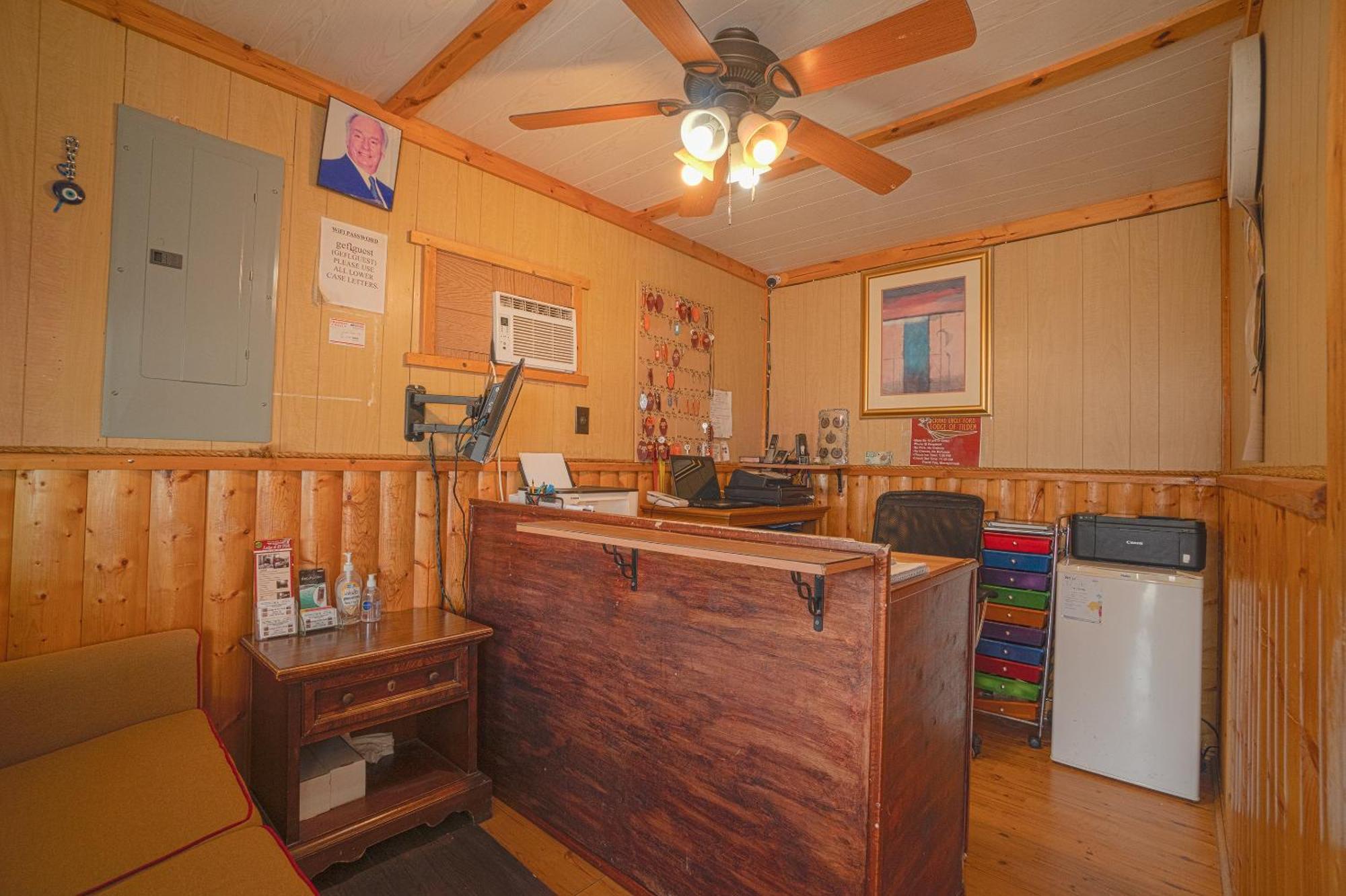 Tilden Grand Eagle Ford Lodge & Rv Park מראה חיצוני תמונה