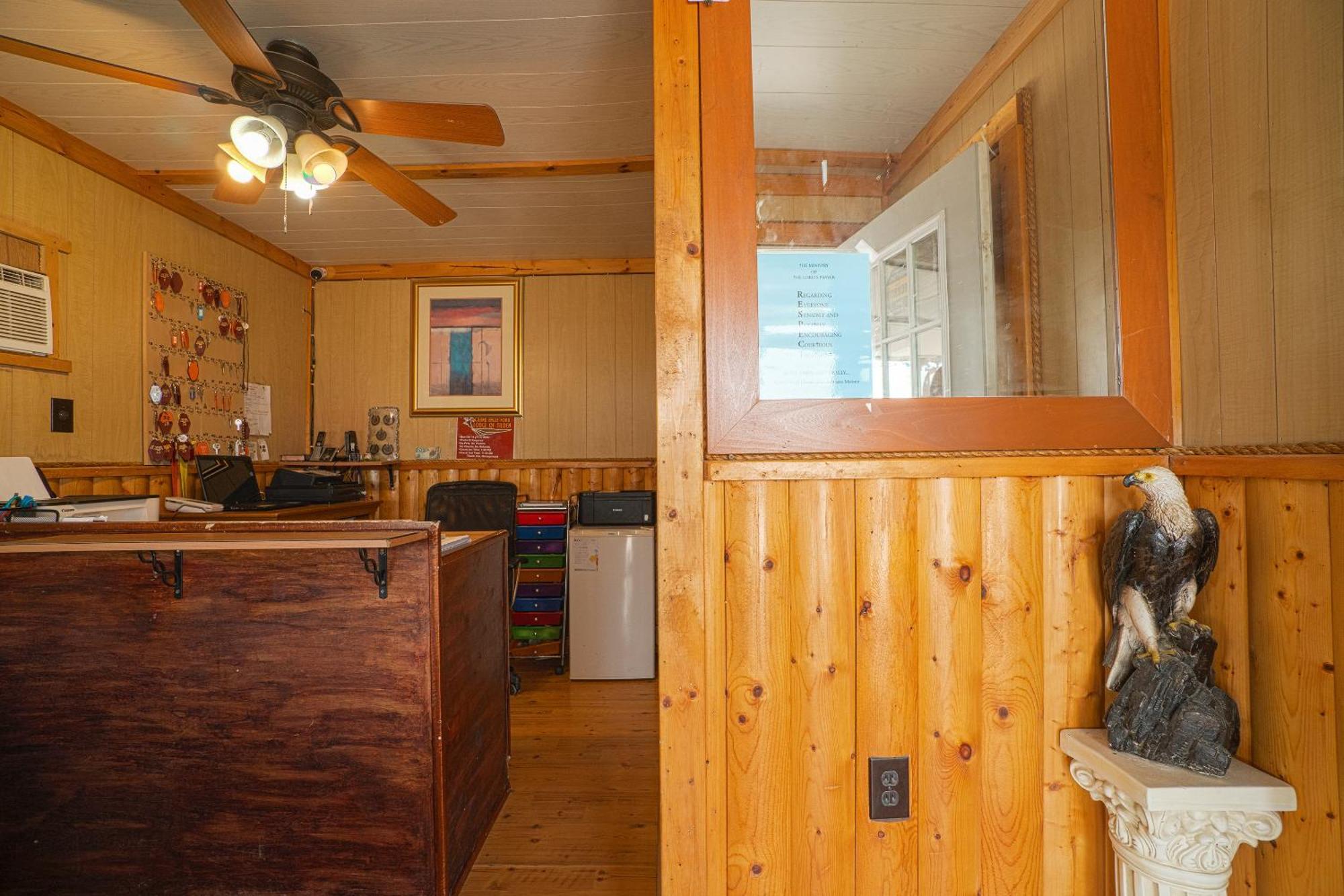 Tilden Grand Eagle Ford Lodge & Rv Park מראה חיצוני תמונה